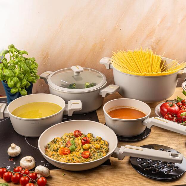 Klausberg KB-7967 12 dalių puodų ir keptuvių rinkinys, smėlio spalvos 2