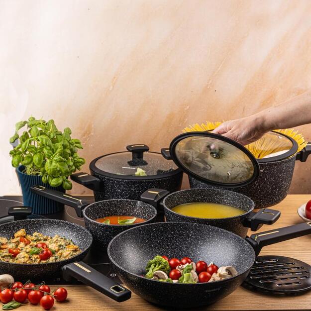 Puodų rinkinys su WOK keptuve 12 dalių Klausberg KB-7968 1